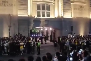 爱德华兹3.5%的体脂率，教练认为还是说保守了😮
